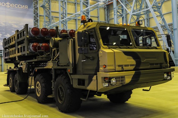 	Hệ thống tên lửa Vityaz có thể bắn được nhiều loại tên lửa trong đó có 9M96E (tầm bắn 120km) và 9M100 (tầm bắn 15 km).