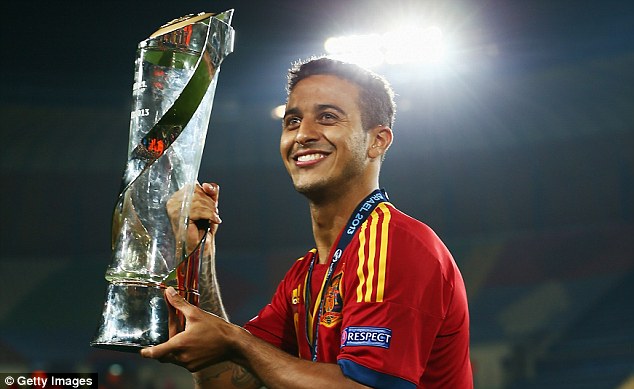 	Thiago Alcantara được cho là muốn rời Barca đến Man United