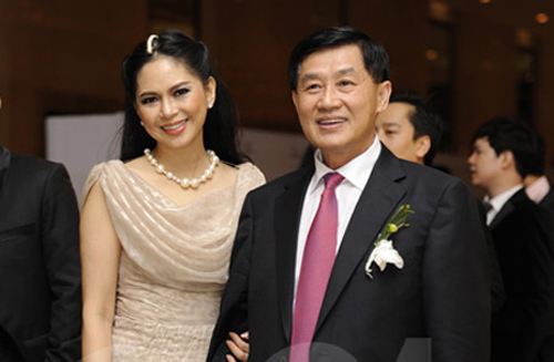  	Doanh nhân Jonathan Hạnh Nguyễn, bố chồng Tăng Thanh Hà,