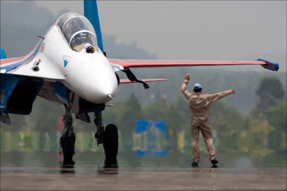 Màn trình diễn đỉnh cao của Su-27/30 và MiG-29 tại LIMA-2013 (P1)