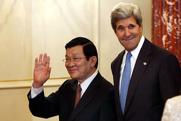 	Chủ tịch nước Việt Nam Trương Tấn Sang đã có cuộc gặp gỡ với các quan chức cao cấp Mỹ tại bữa tiệc trưa bàn công việc ở Bộ Ngoại giao Mỹ hôm 24/7.