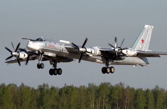 Máy bay ném bom chiến lược Tu-95MS của Nga.
