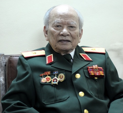 Thiếu tướng Huỳnh Đắc Hương