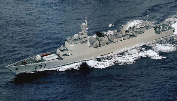 Type-052C thế hệ tàu khu trục đầu tiên của Trung Quốc có khả năng đảm đương phòng không cấp hạm đội được giao ngay cho hạm đội Nam Hải.