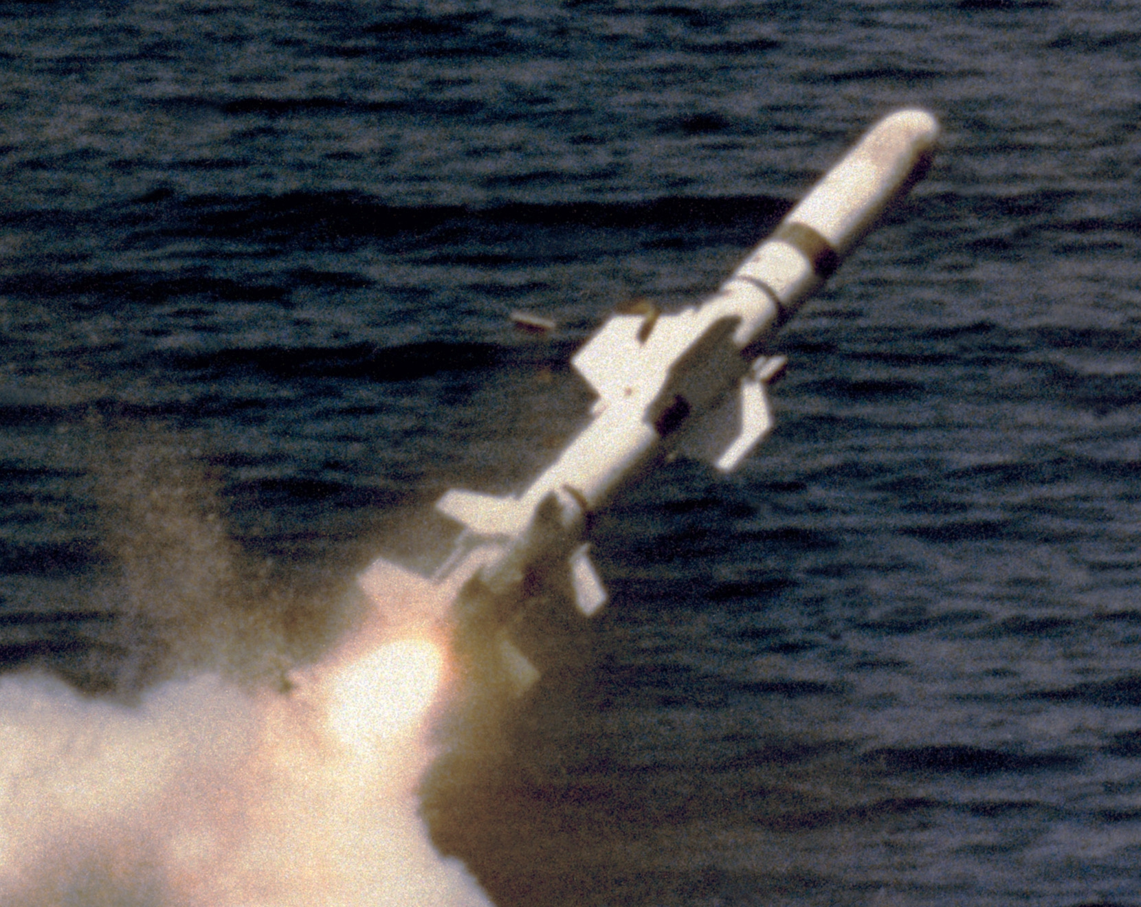 	Tên lửa hành trình chống hạm phóng từ tàu ngầm UGM-84 Harpoon