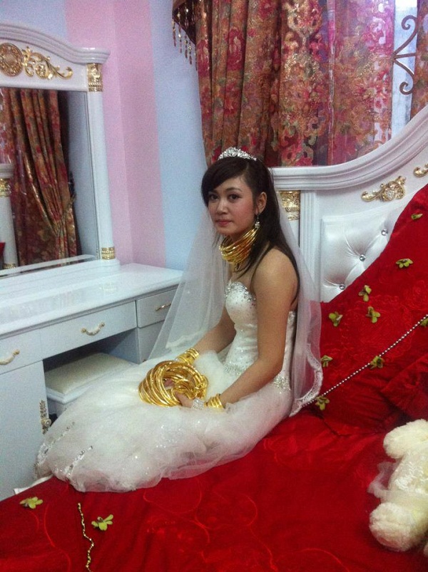 "Hoa mắt" vì vàng trong đám cưới ở Lạng Sơn
