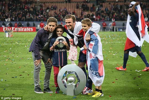 
	David và 3 con trai trong ngày PSG chính thức đăng quang ngôi vô địch Ligue 1