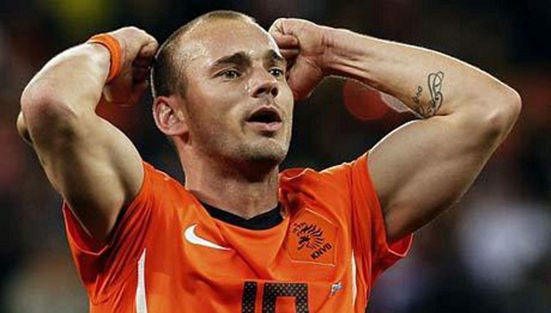 
	Tiền vệ Wesley Sneijder