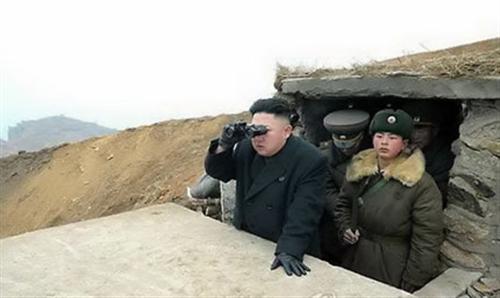 Kim Jong Un huy động hơn 100 xe bọc thép bảo vệ nhà riêng