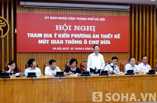 Chủ tịch UBND TP Hà Nội phát biểu tại hội nghị.