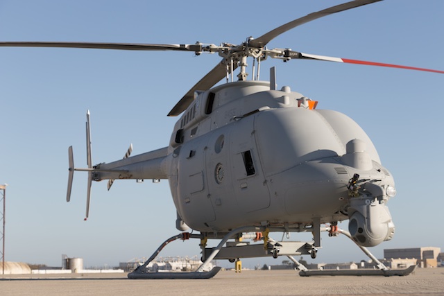 Chiếc trực thăng MQ-8C đầu tiên tại căn cứ, California