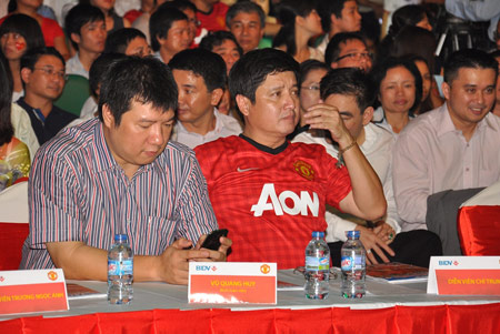 Giống như BLV Quang Huy, Chí Trung là một fan nổi tiếng của Man United
