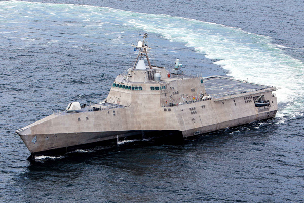  	Tàu tác chiến cận bờ USS Coronado (LCS 4) đang thử nghiệm trên vịnh Mexico tháng 9.2013 - Ảnh: Hải quân Mỹ
