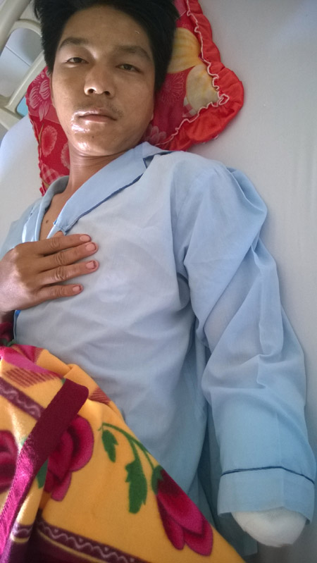 Nạn nhân Thuận tại bệnh viện.