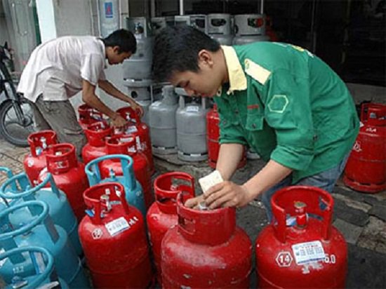 Giá gas giảm nhỏ giọt sau đợt tăng lịch sử