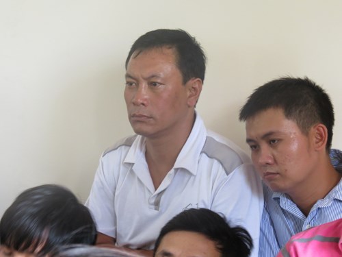 Con trai bà Dương Thị Thủy Bình Hà theo dõi phiên tòa xét xử bà Hường. Anh Sơn cho hay đã liên lạc nhiều lần với Cơ quan Cảnh sát Điều tra để hỏi về vụ án của mẹ mình nhưng đến nay vẫn chưa có câu trả lời.