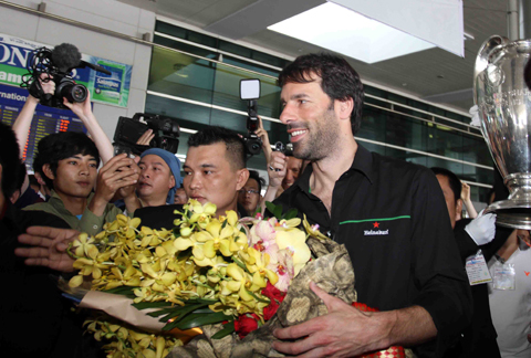 Van Nistelrooy, Việt Nam