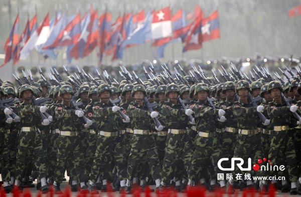 Ngày 27/03/2014 vừa qua, quân đội Myanmar đã tổ chức lễ diễu binh quy mô lớn chào mừng 69 nằm thành lập quân đội nước này.