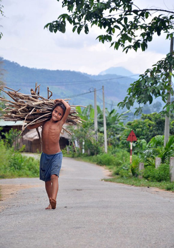 Nhọc nhằn hình ảnh những trẻ em lao động