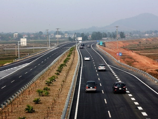Đoạn tuyến cao tốc Nội Bài-Lào Cai đã được đưa vào khai thác.