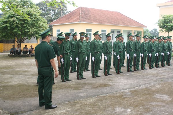 Hàng tiêu binh chuẩn bị cho Lễ truy điệu đồng chí Nguyễn Minh Đãi.