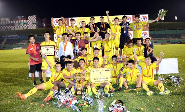 U19 Hà Nội T&T vô địch U19 QG năm 2014 tổ chức tại Pleiku (ảnh TT&VH) 
