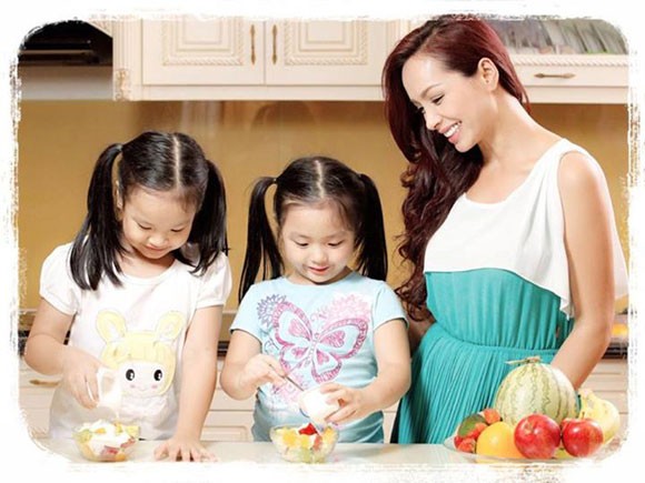 Các nhóc tỳ showbiz Việt có thể nối nghiệp cha mẹ 10