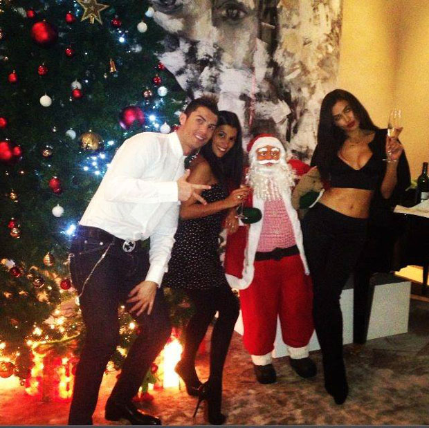  	Cris Ronaldo đón năm mới với cô bạn gái Irina Shayk