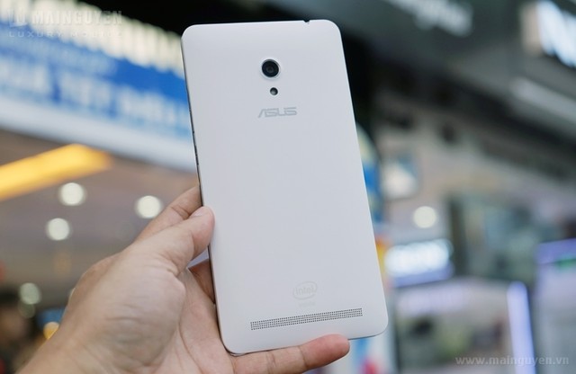 Trên tay bộ 3 smartphone Asus ZenFone giá rẻ tại Việt Nam
