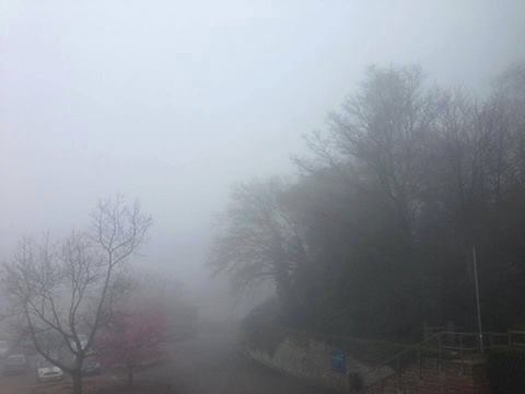 Sương mù phủ trắng trại tập huấn của U19 Việt Nam