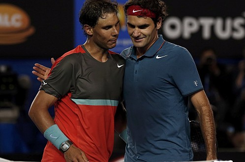 Nadal an ủi Federer