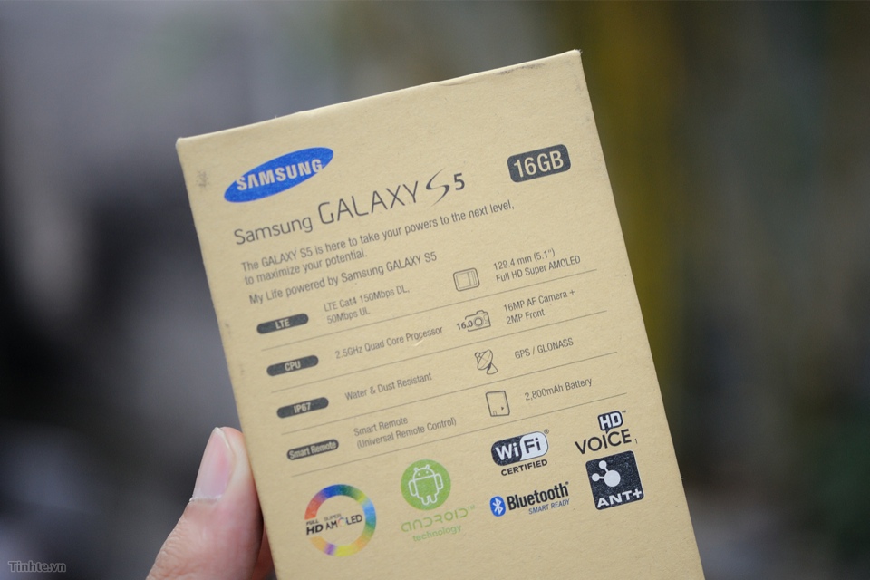 Galaxy_S5_Gold-2.