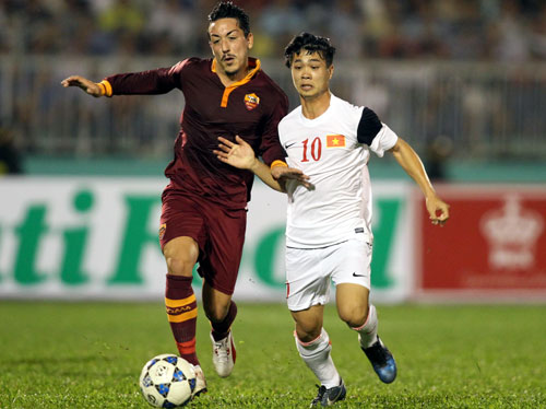 
	U19 Việt Nam hoàn toàn thua sút về thể hình, thể lực so với đối thủ