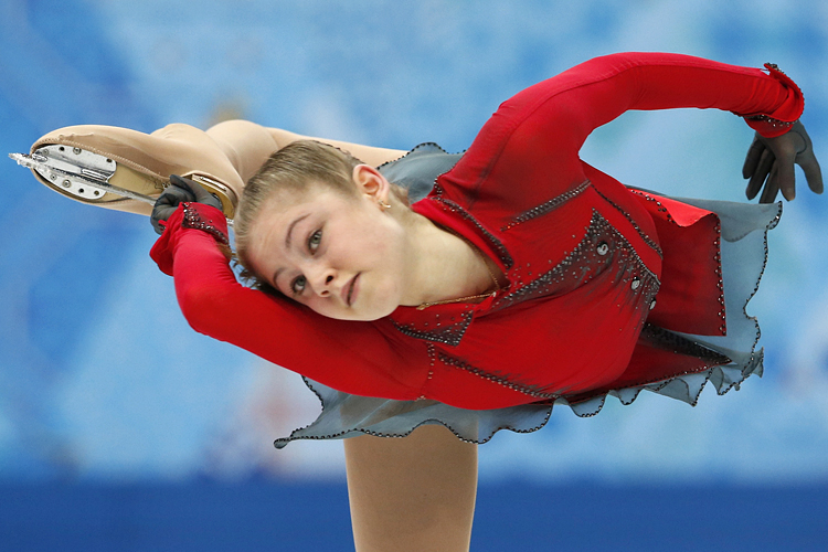 Yulia Lipnitskaya là nhà vô địch trượt băng Olympic trẻ nhất trong lịch sử