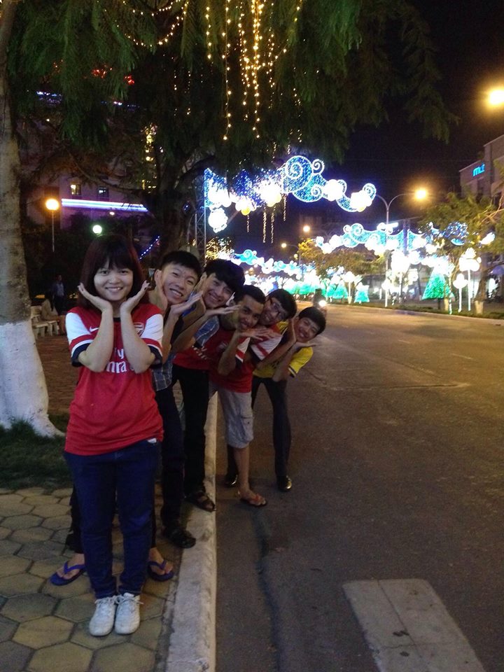 Cô nàng CĐV dễ thương của Arsenal tại Việt Nam - Phạm Thị Dung