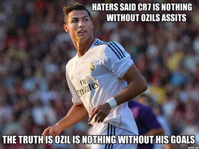 Ozil vắng Cris Ronaldo thì chẳng là gì