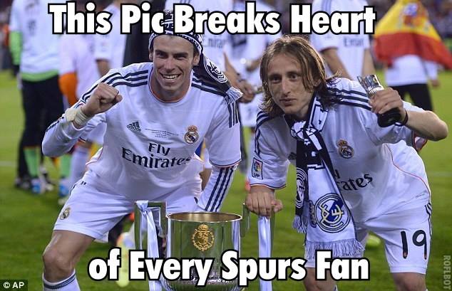 Bức ảnh này sẽ khiến rất nhiều fan Tottenham đau lòng