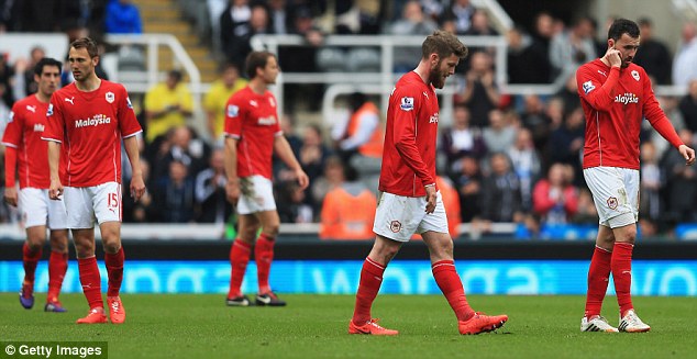 Cardiff không trụ nổi trong mùa giải đầu tiên ở Premier League