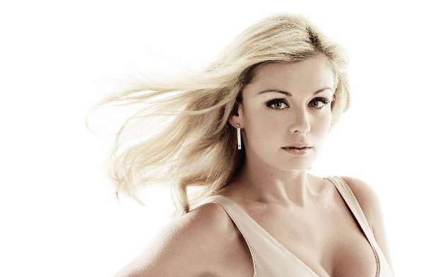  	Nữ ca sỹ xinh đẹp, Katherine Jenkins