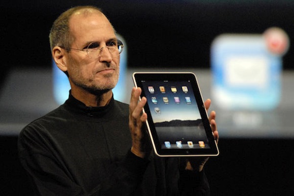 ... kể cả khi Jobs mới chỉ tung ra phiên bản iPad đầu tiên 4 năm trước