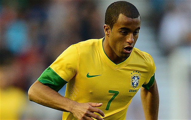  	Đến Man United sẽ là một cách hay cho Lucas Moura tìm đường tới VCK World Cup 2014