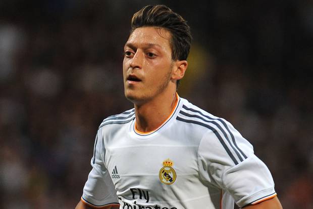 Rời Real không giúp Ozil khá lên