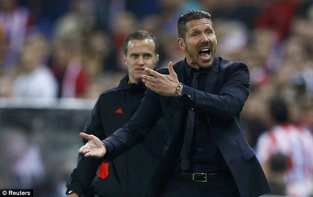 Simeone xua quân tràn lên tấn công