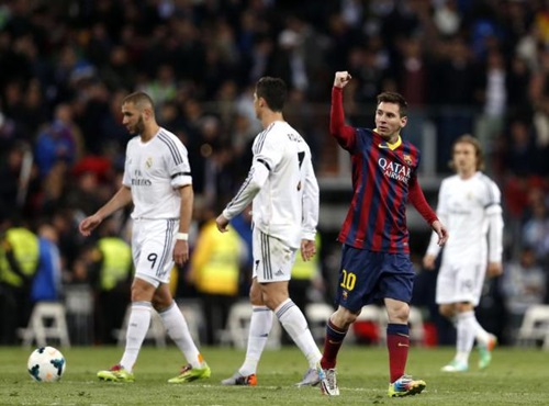 Ronaldo tiếp tục “lép vế” trước Messi