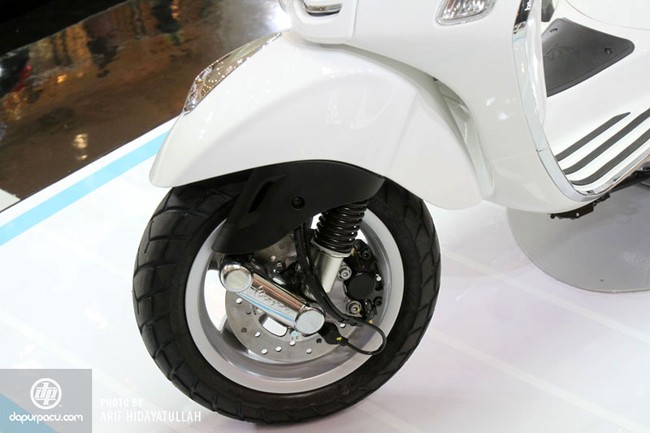 Khách hàng Indonesia chê Vespa Primavera 125cc 7