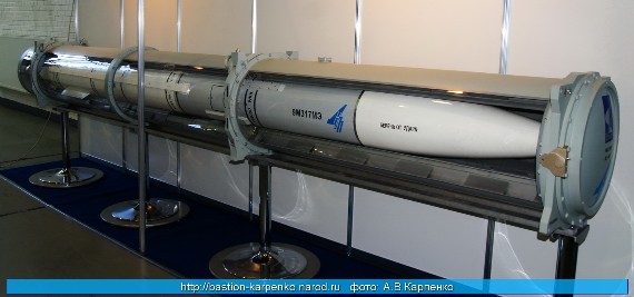 Tên lửa 9M317ME (biến thể xuất khẩu của 9M317M) tại triển lãm hải quân quốc tế MVMS-2013 lần thứ 6.