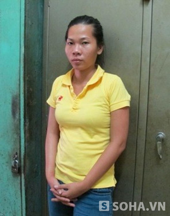 Nữ quái Nguyễn Thị Thu Trâm tại cơ quan công an
