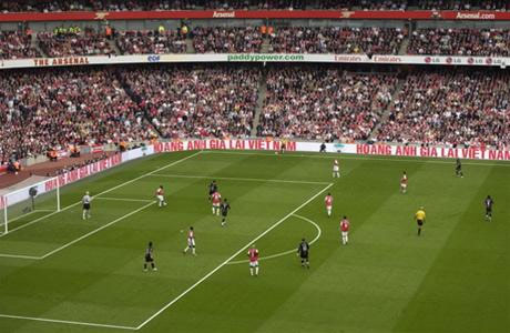 Việc hợp tác với CLB Arsenal giúp cho tập đoàn Hoàng Anh Gia Lai quảng bá được thương hiệu tại sân Emires.