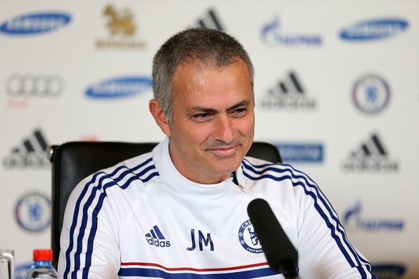 Mourinho đang cố tình hạ thấp Chelsea để các đối thủ lơ là?