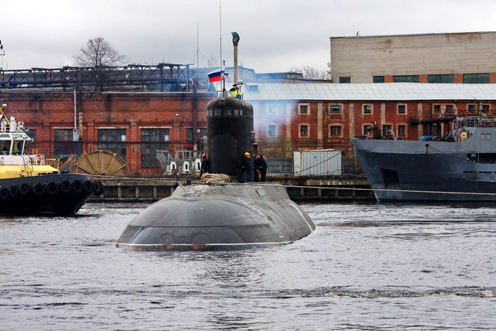  	Thông tin mới nhất từ phía Nga cho biết, chiếc tàu ngầm Kilo thứ hai mang tên TP Hồ Chí Minh sẽ được bàn giao cho Việt Nam vào cuối tháng 1 này.